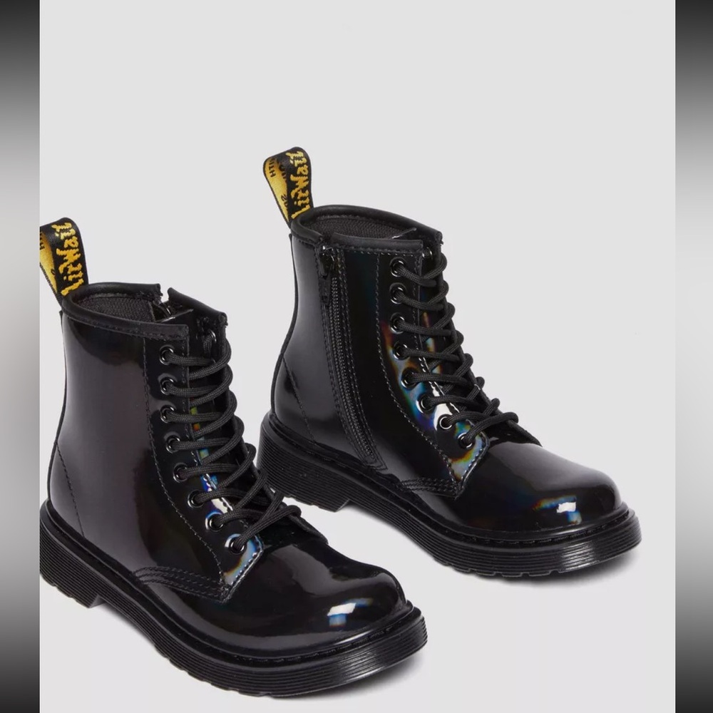 EUC Girls Dr. Martens Shiny Black Boots Rainbow Iridescent girls size 3